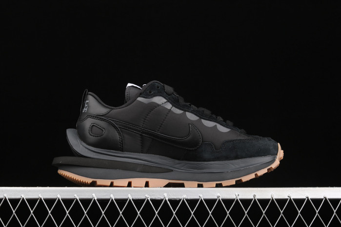 sacai x vaporwaffle