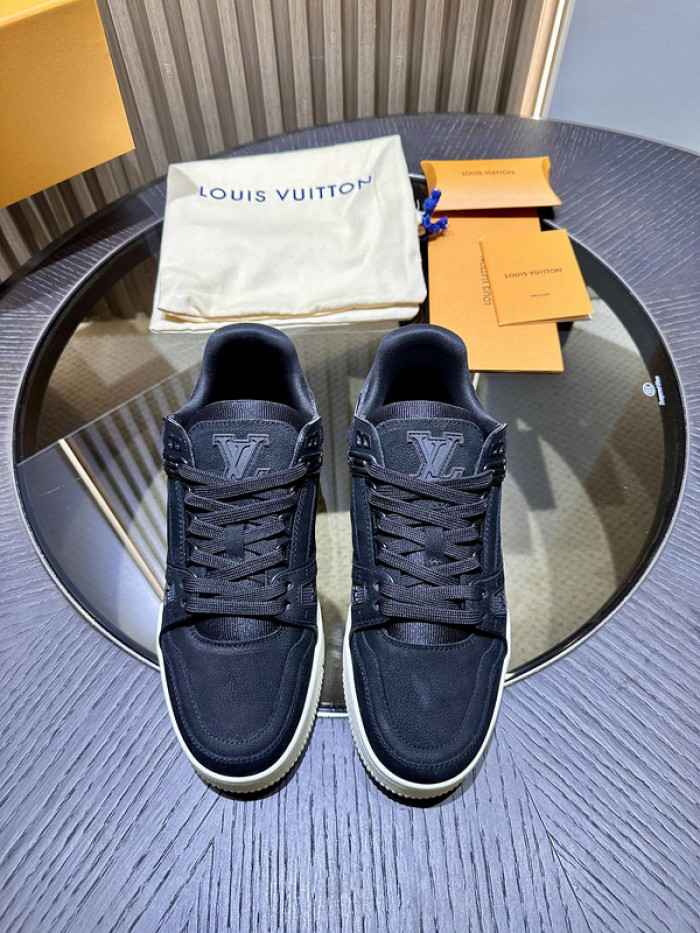 LOVT SNEAKER lv-192