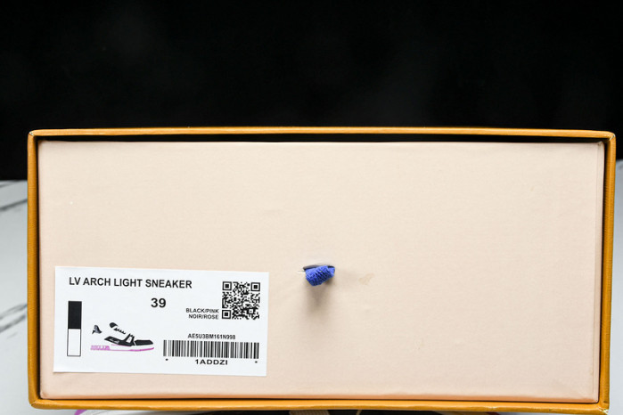 LOVT SNEAKER lv-208