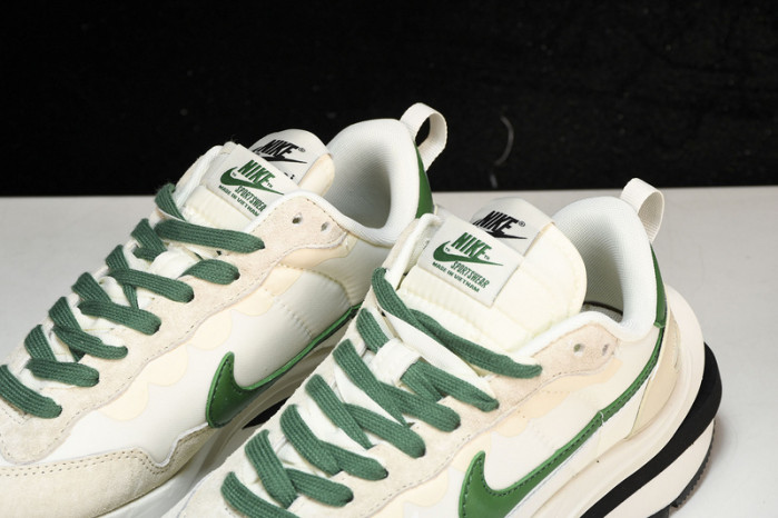 sacai x vaporwaffle