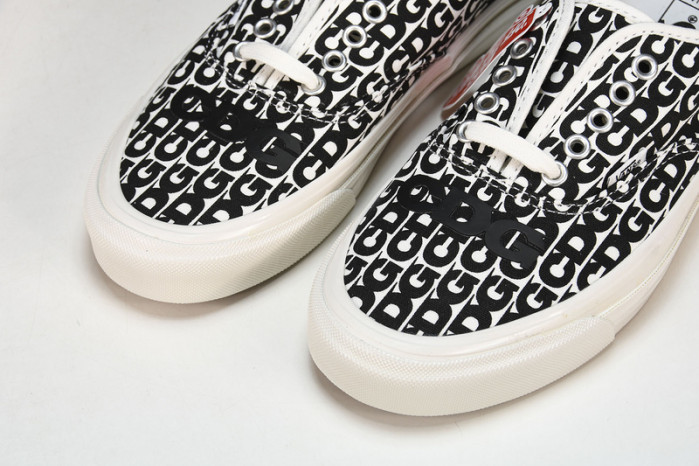 comme des garcons x authentic