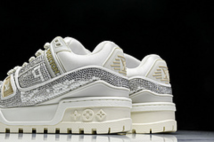 LOVT SNEAKER lv-202
