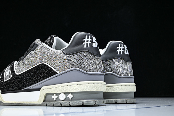 LOVT SNEAKER lv-563