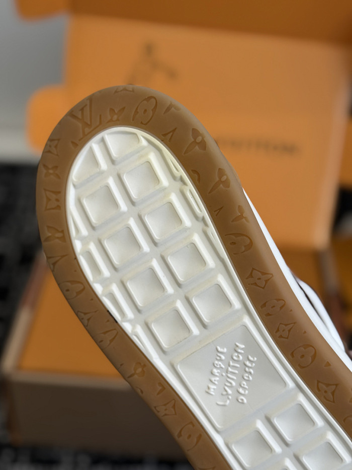 LOVT SNEAKER lv-517