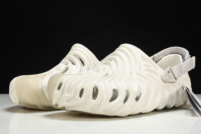 Salehe Bembury x Cr0c5 Pollex Clog“Stratus” CP-5
