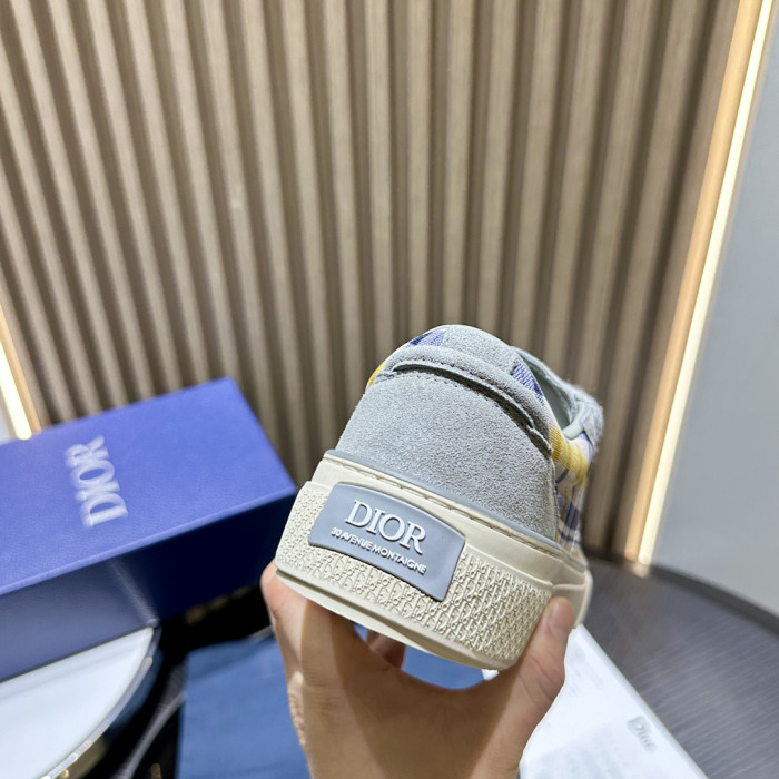DR B33 LOW-TOP SNEAKERS DR-190