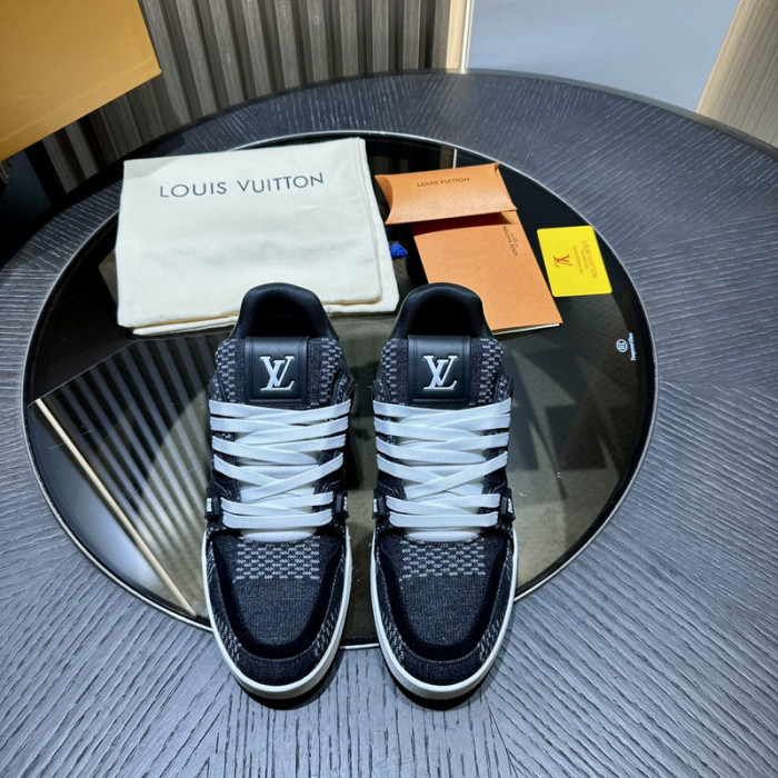 LOVT SNEAKER lv-212