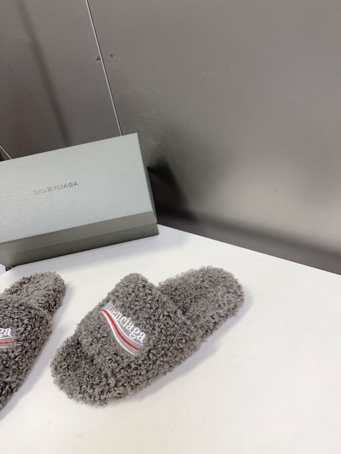 BL SLIPPERS 2307180