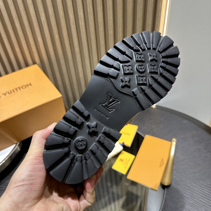 LOVT SNEAKER lv-598