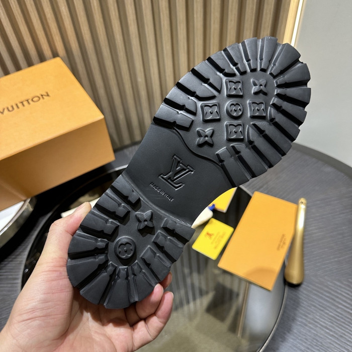 LOVT SNEAKER lv-600
