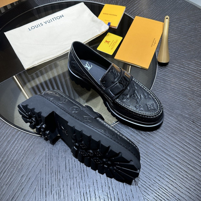 LOVT SNEAKER lv-590
