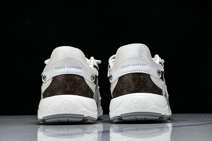 LOVT Olympia lv-615