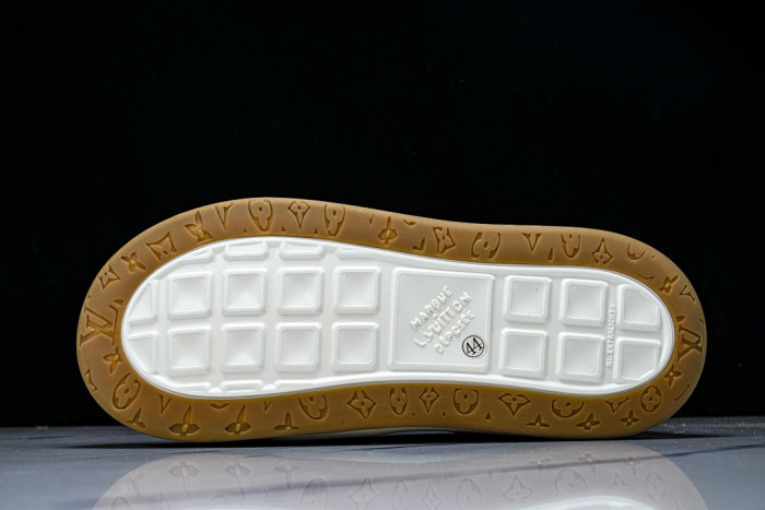 LOVT SNEAKER lv-617