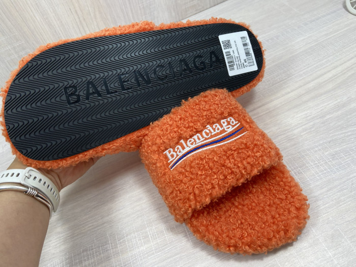 BL SLIPPERS