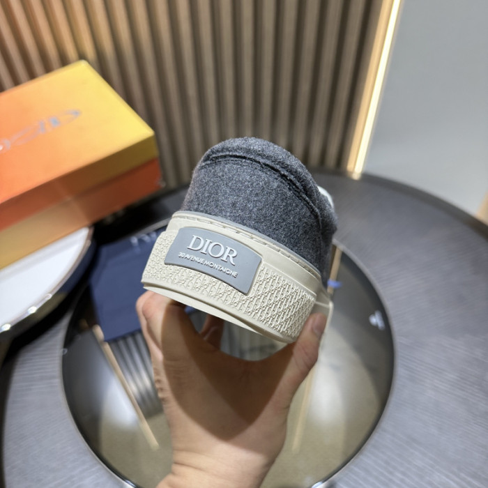DR B33 LOW-TOP SNEAKERS DR-98