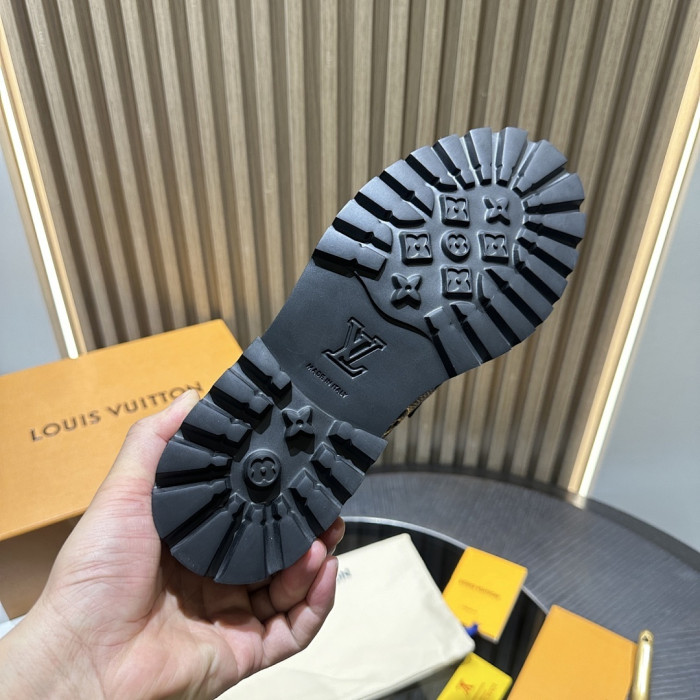 LOVT SNEAKER lv-600