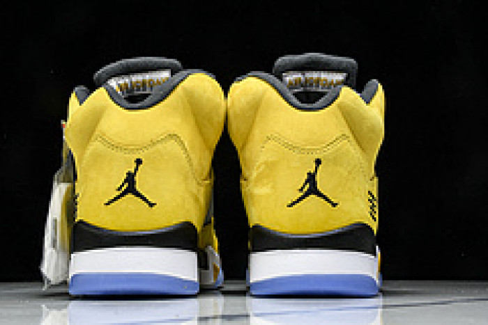 Air Jordan 5 “Tokyo” IO3372-700