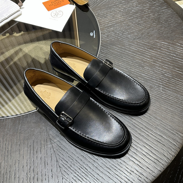 HER SHOES HM-25