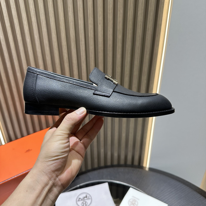 HER SHOES HM-30