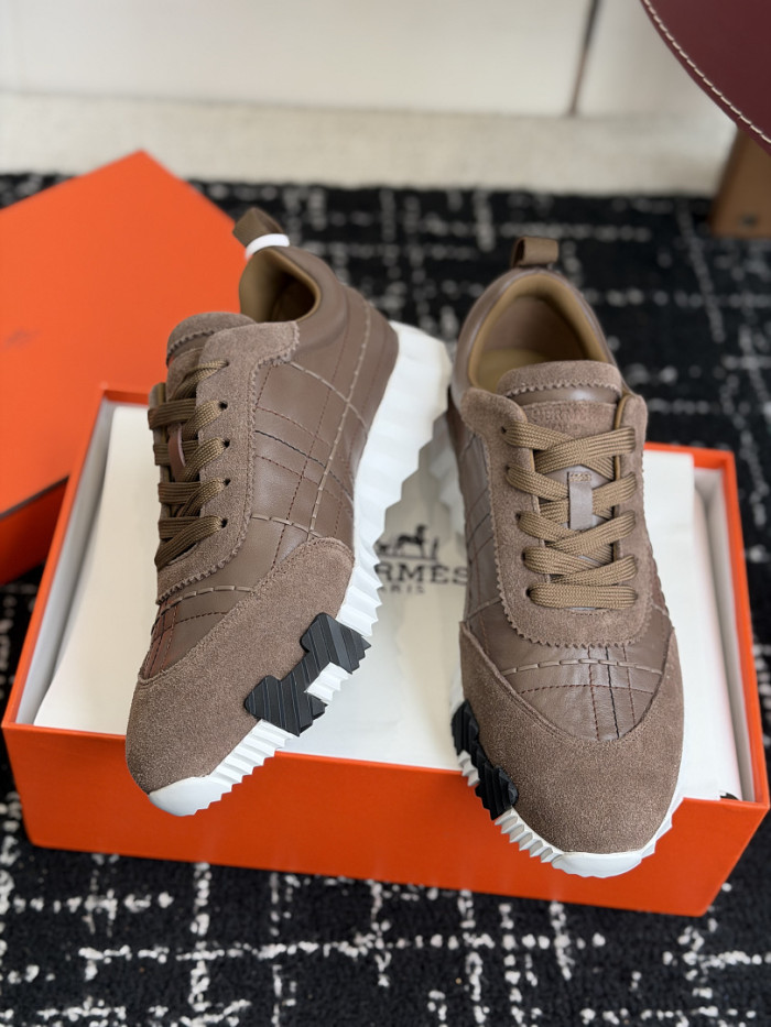 HER SHOES HM-36