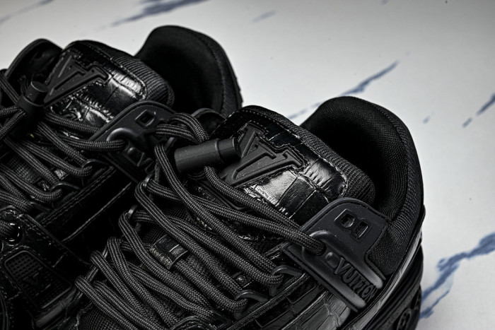 LOVT SNEAKER lv-695