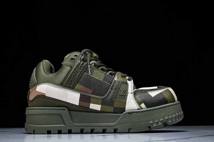 LOVT SNEAKER lv-696