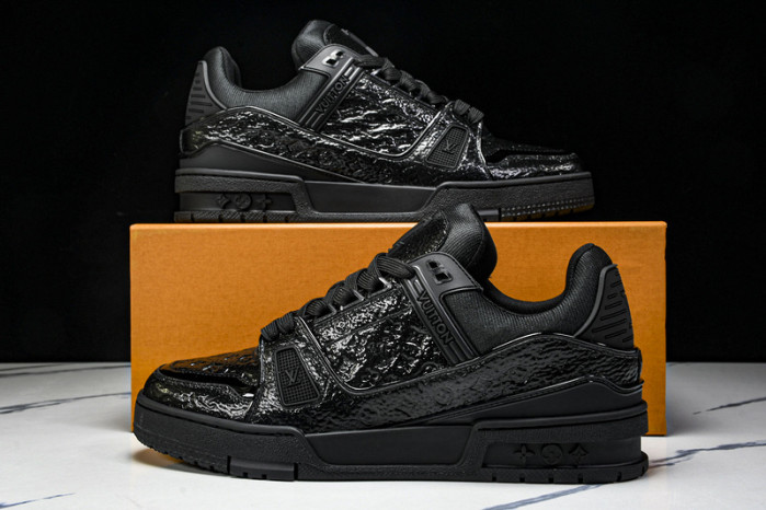 LOVT SNEAKER lv-363