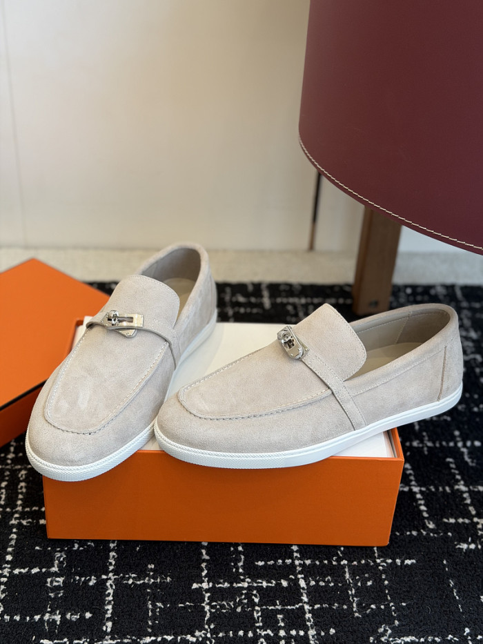 HER SHOES HM-59