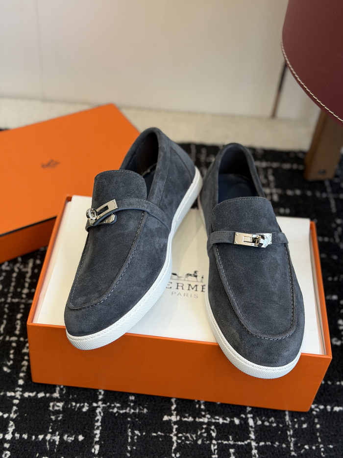 HER SHOES HM-64