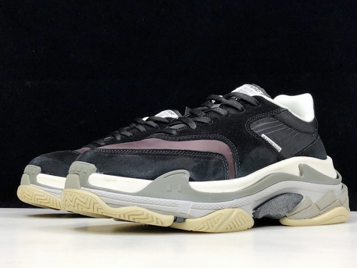 bl triple s