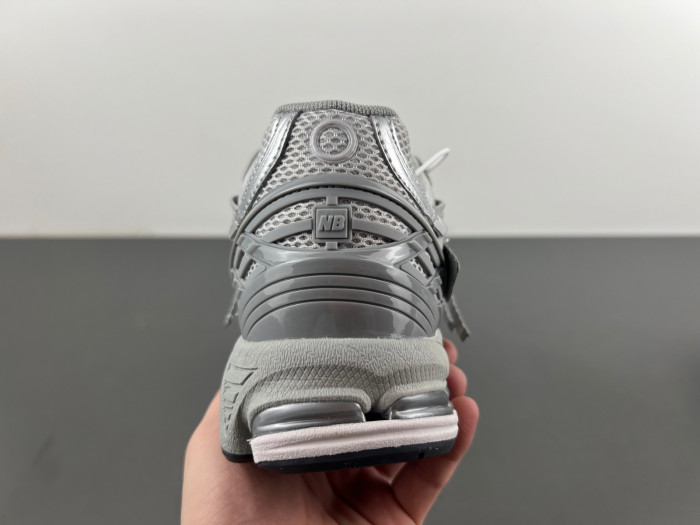 New Balance 1906A Grey M1906AG