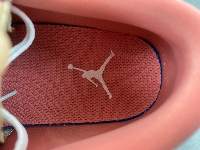 AIR JORDAN 1 Low DC0774-109