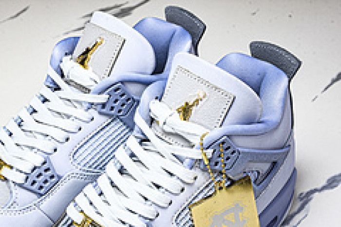 Jordan 4 UNC Tar Heels PE HV9204-407
