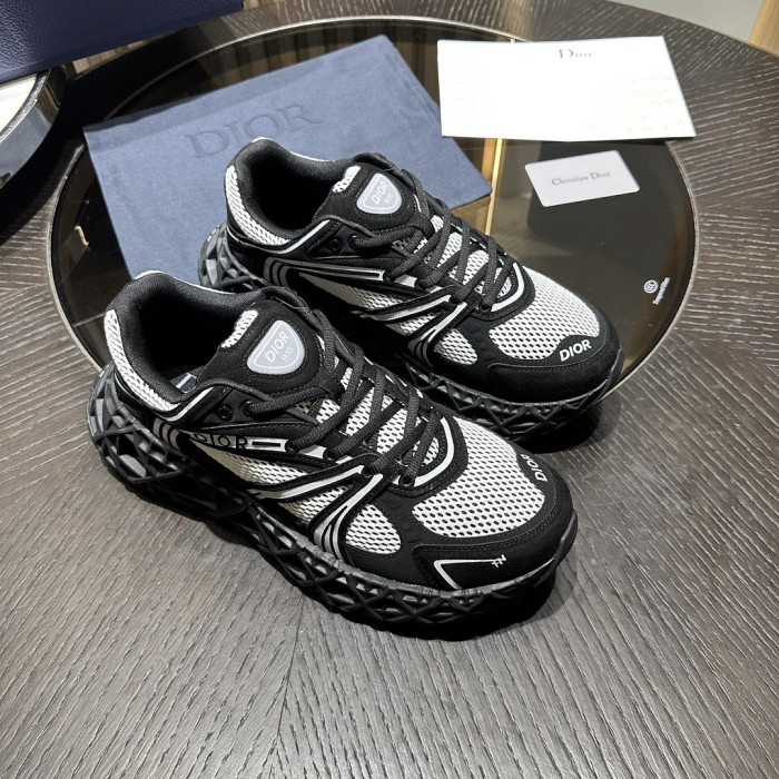 DR B35 LOW-TOP SNEAKERS DR-302