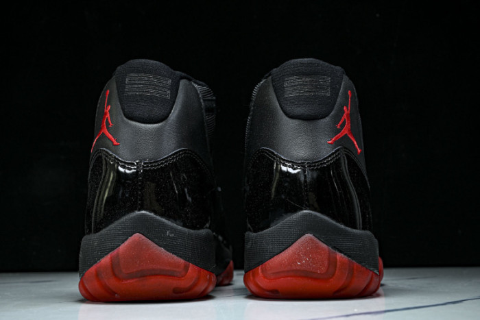 Air Jordan 11 378037-326