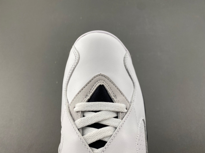 (2025) Jordan 8 Retro Bugs Bunny 305381-100