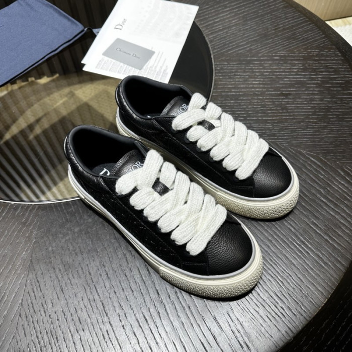 DR B33 LOW-TOP SNEAKERS DR-113
