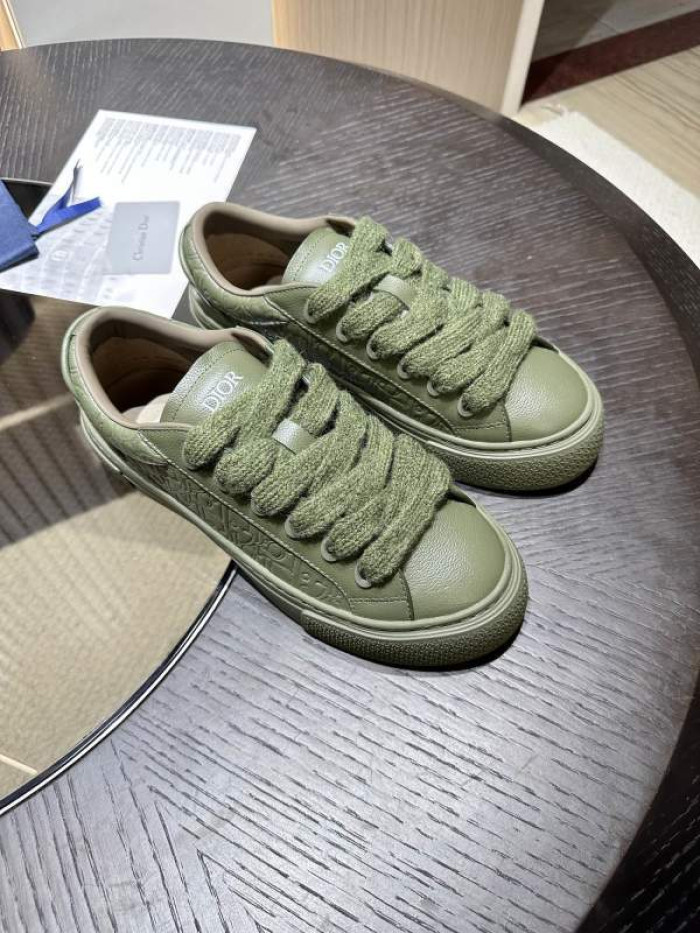 DR B33 LOW-TOP SNEAKERS DR-121