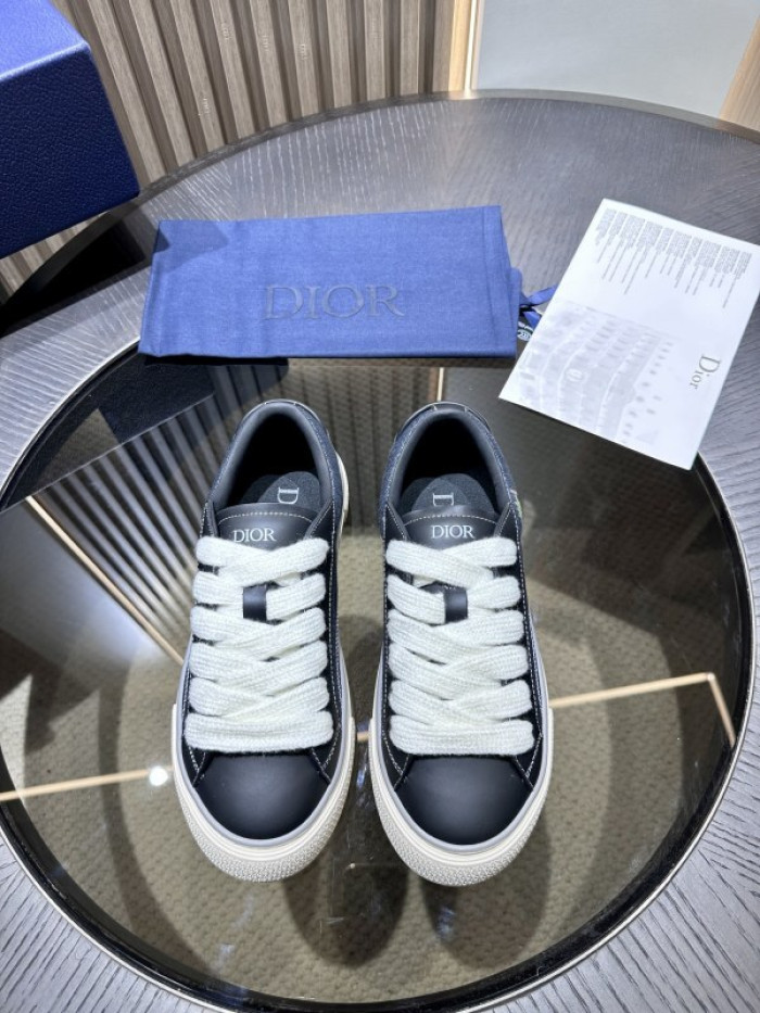 DR B33 LOW-TOP SNEAKERS DR-126