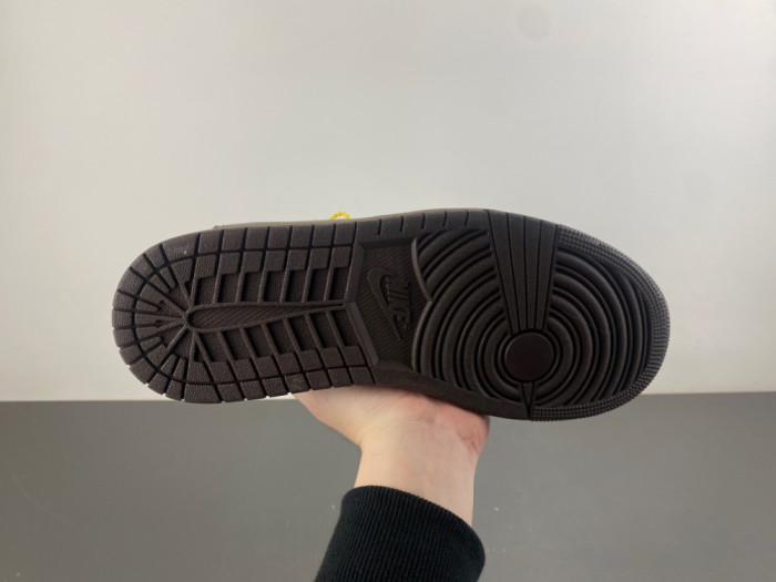 Travis Scott x Air Jordan 1 Low OG DM7866-00111