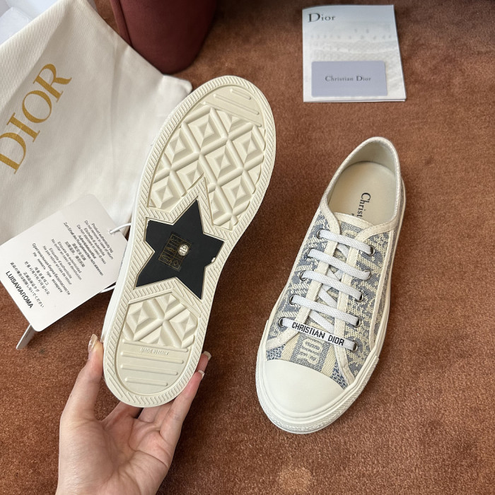 DR LOW-TOP SNEAKERS DR-243