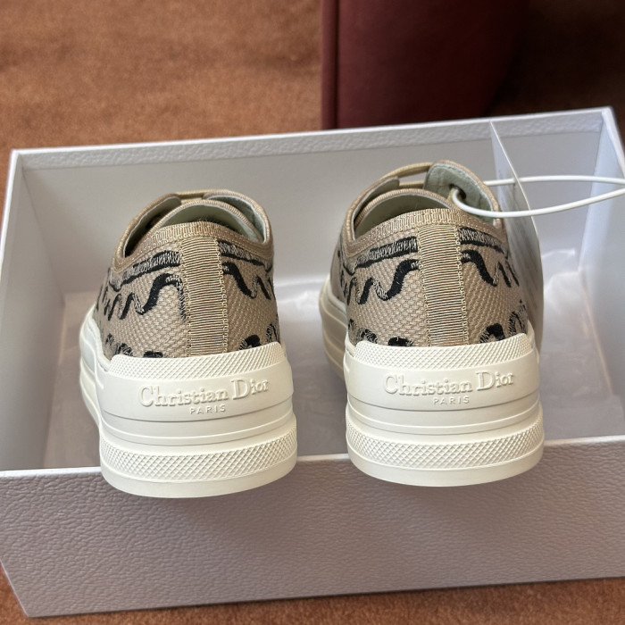 DR LOW-TOP SNEAKERS DR-245