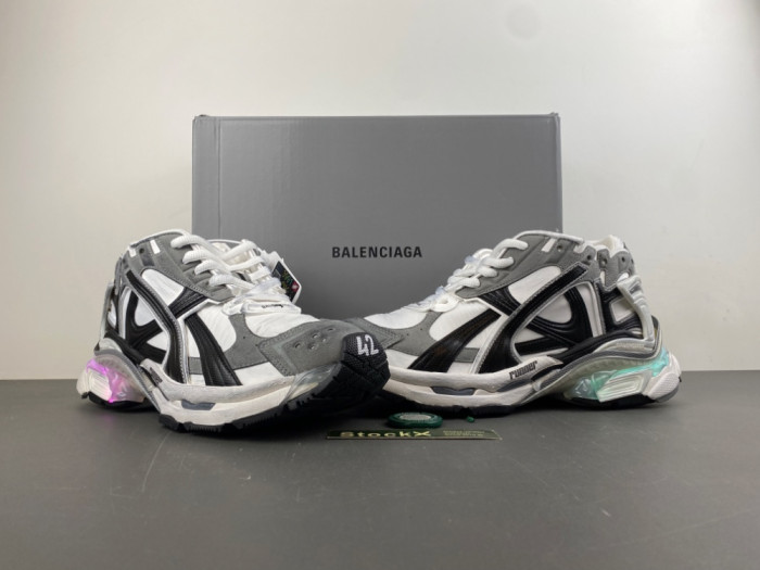 (LED) BL RUNNER SNEAKERS WRNLD 9012