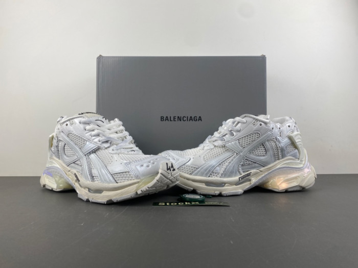 (LED) BL RUNNER SNEAKERS WRNLD 0102