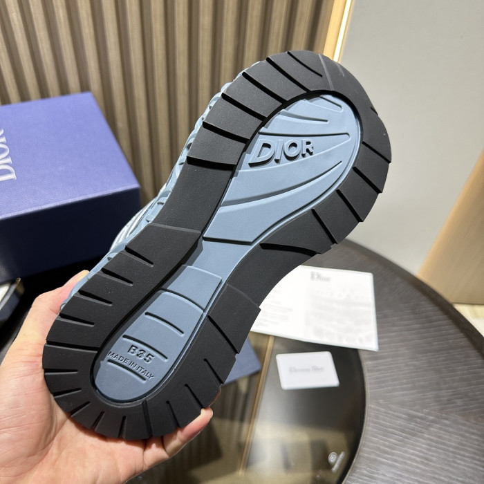DR B35 LOW-TOP SNEAKERS DR-298
