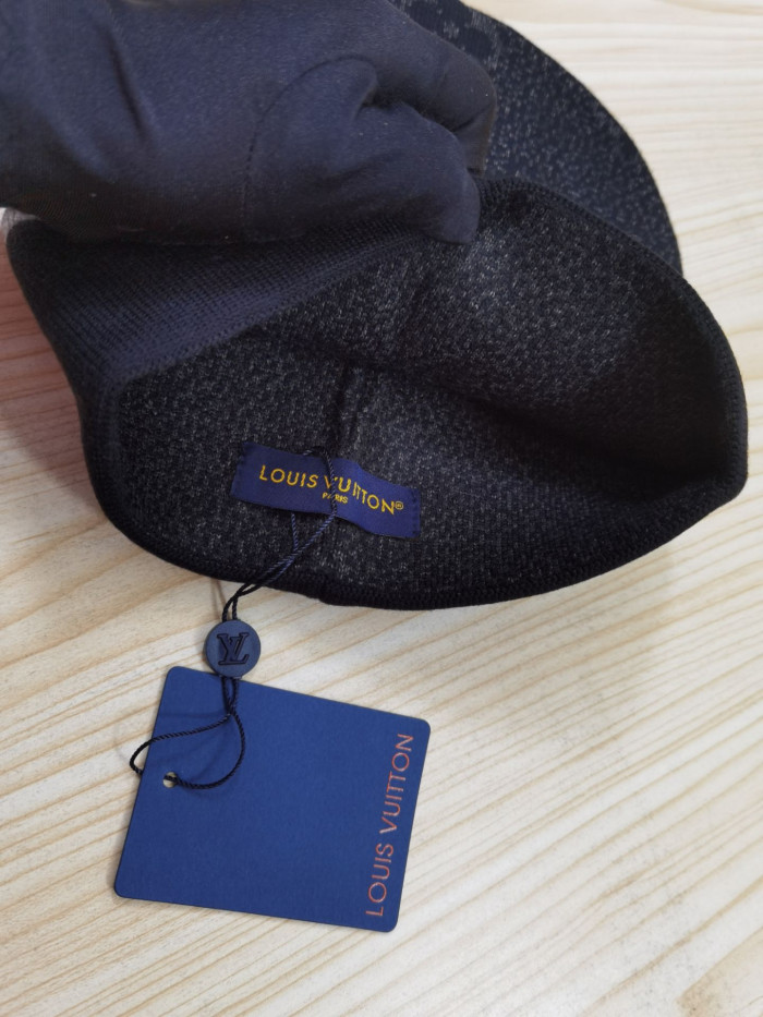 WIN HAT H20244